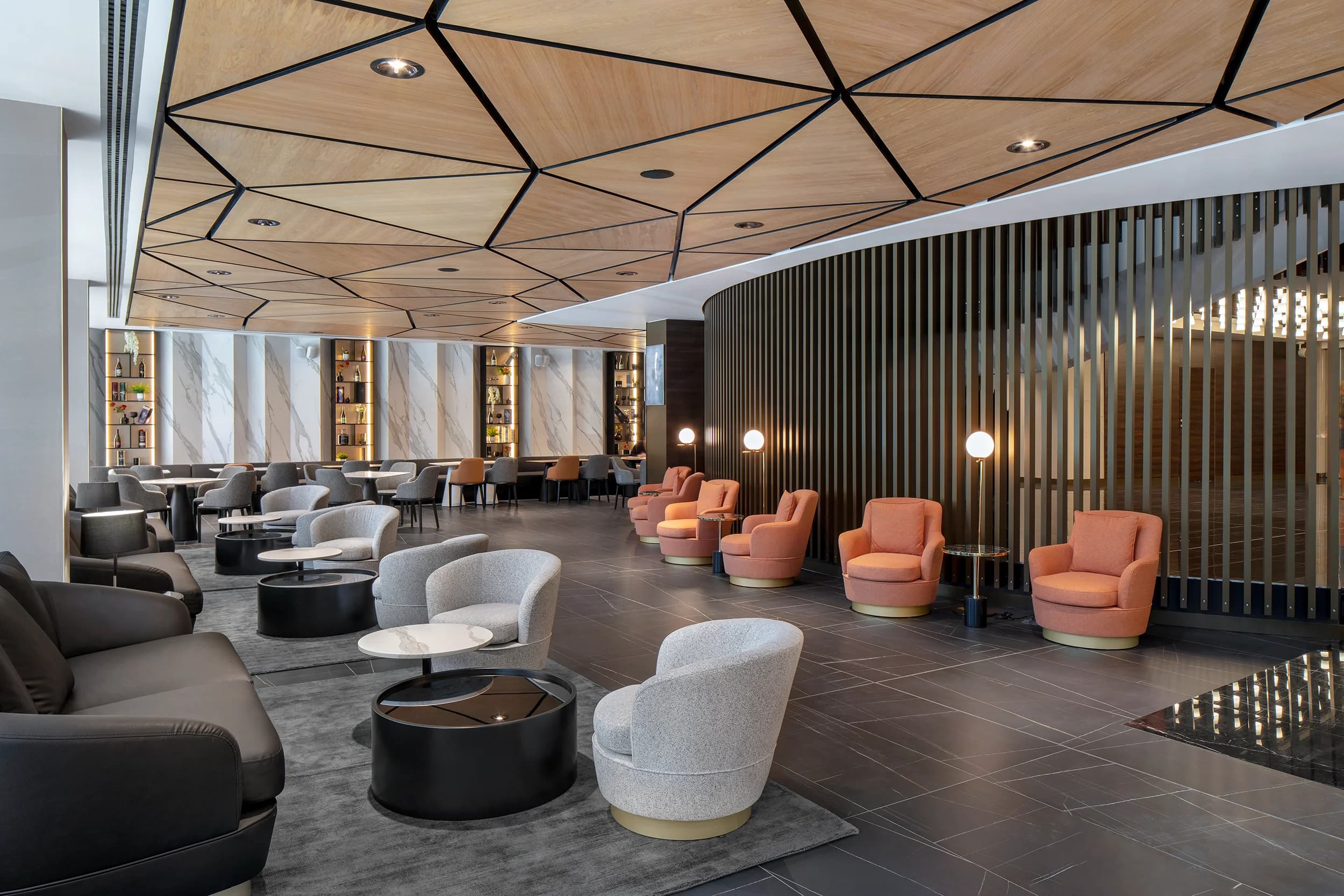 Интериорен проект Lobby bar - Hotel Bulgaria в Бургас — ROOMSTUDIO — изображение 3