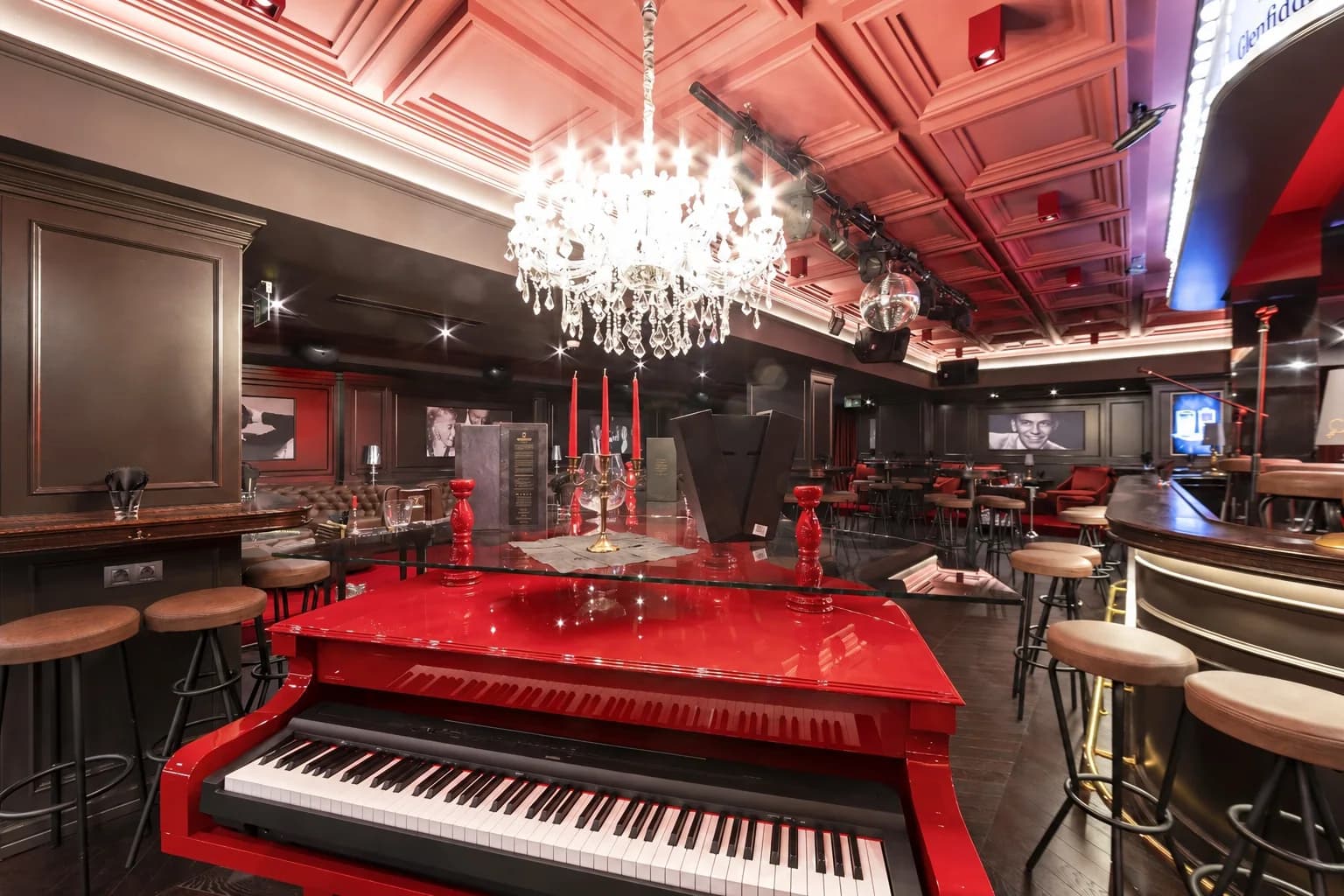 Интериорен проект PIANO BAR SINATRA BURGAS в Бургас — ROOMSTUDIO — изображение 8
